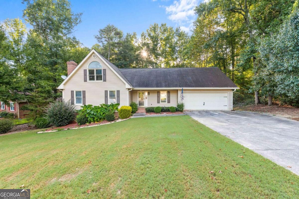 17 Mountain Oaks Drive Property Photo 2