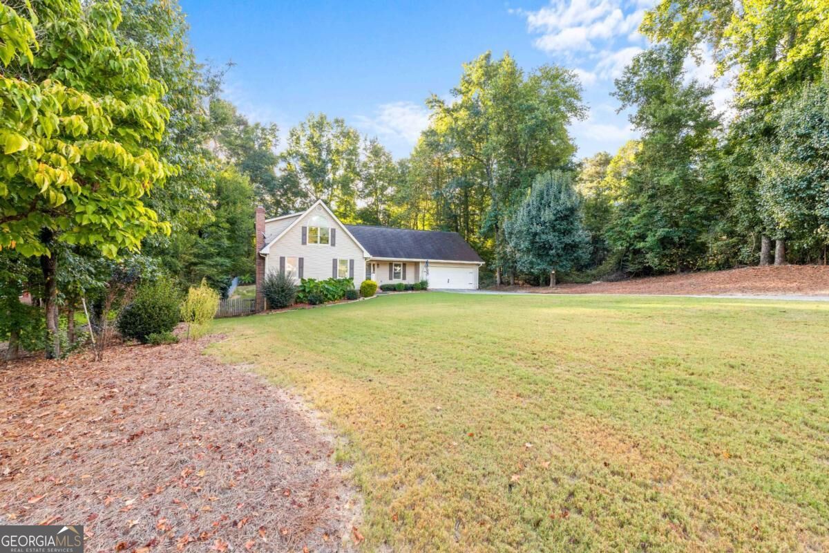 17 Mountain Oaks Drive Property Photo 3