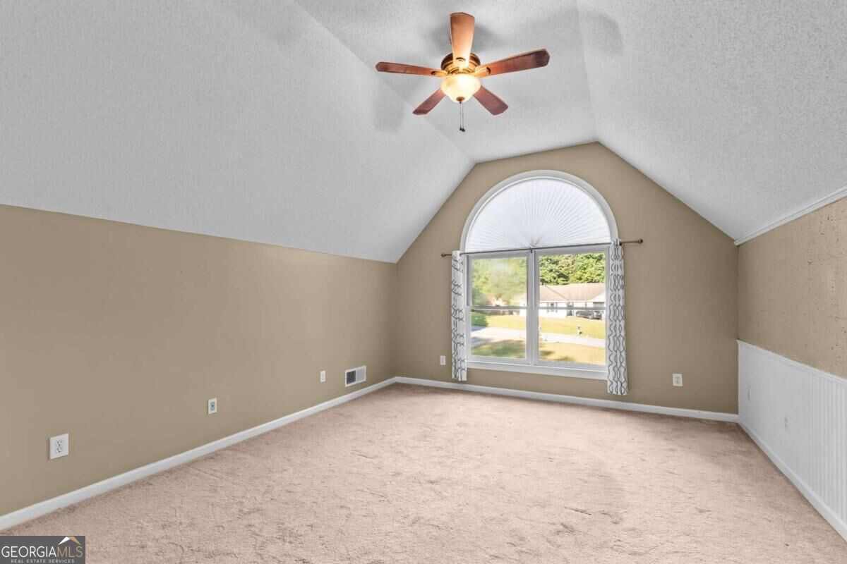 17 Mountain Oaks Drive Property Photo 33
