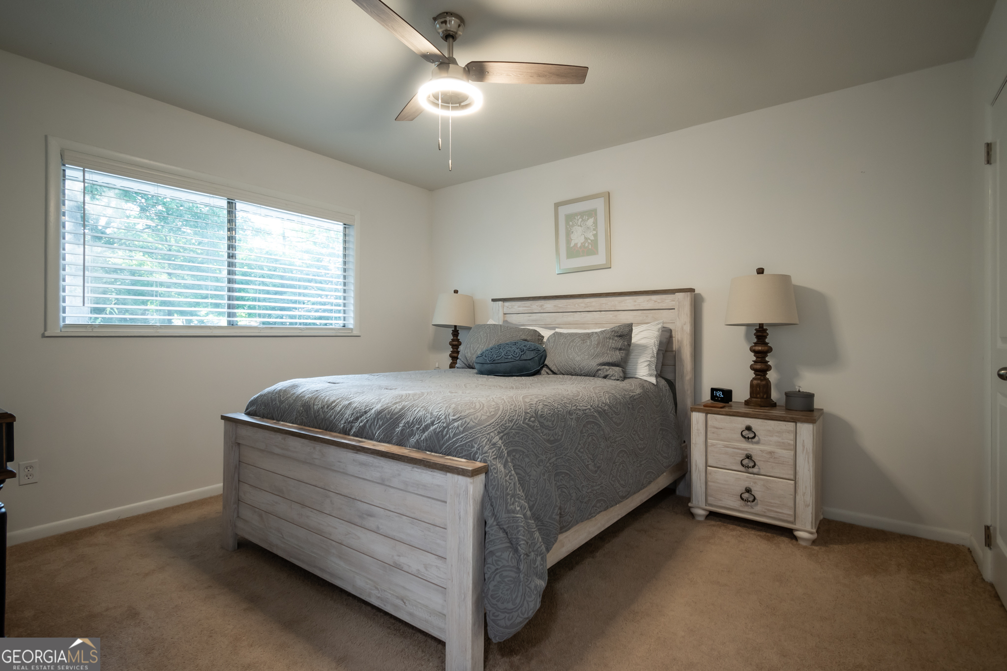 880 College Avenue Property Photo 10