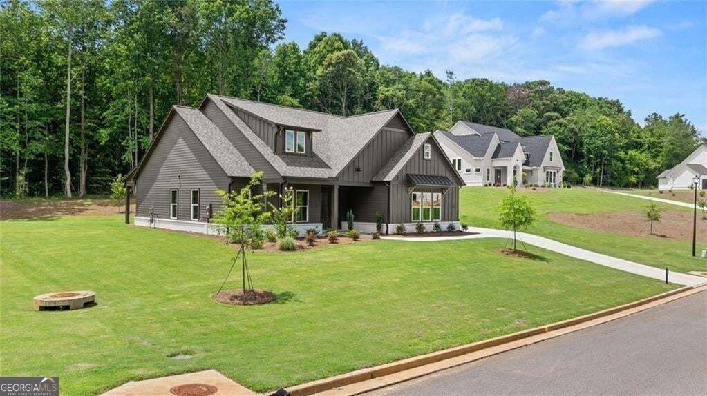 8340 Creekside Overlook Drive Property Photo 3