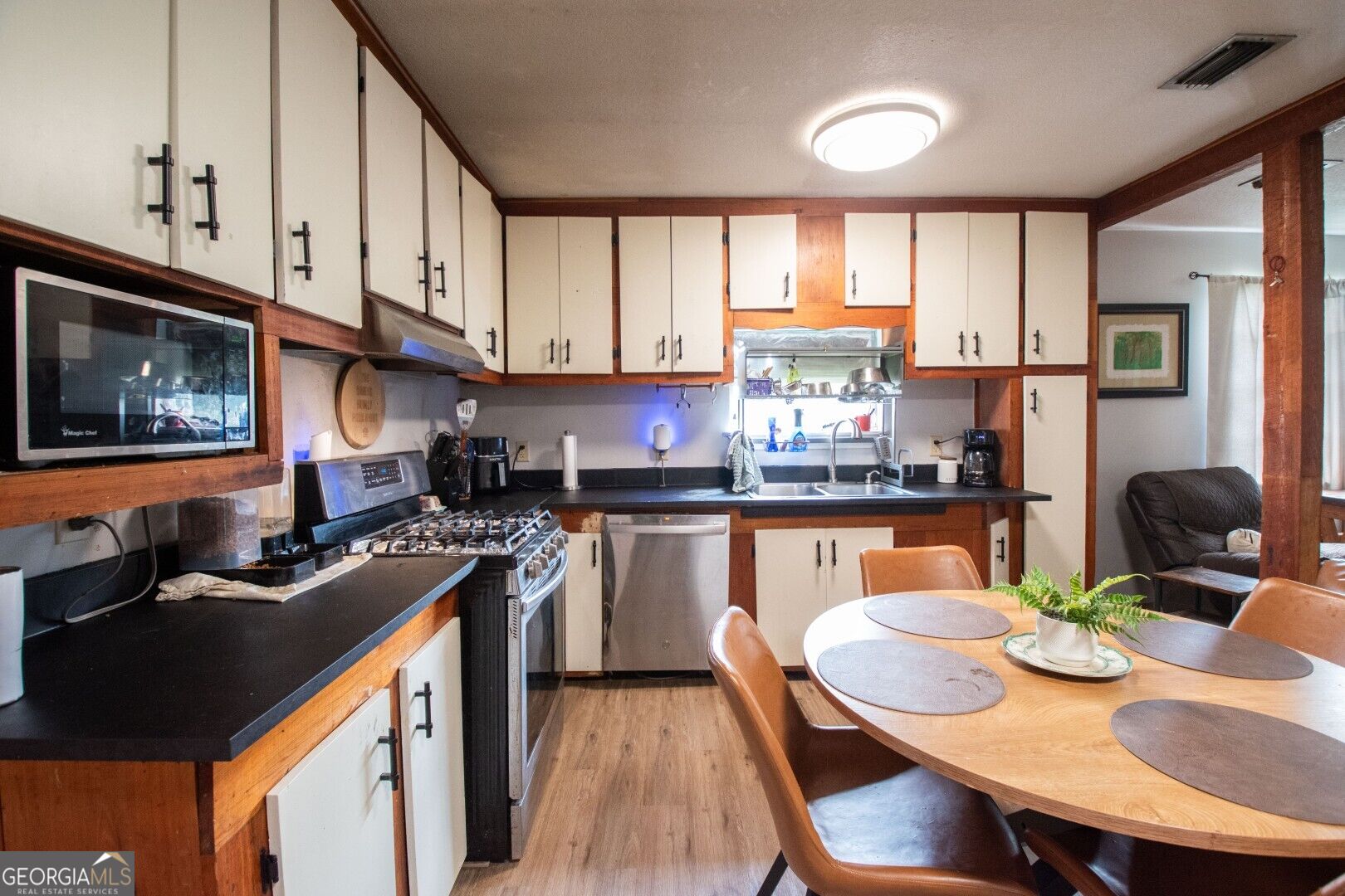 41 Sheridan Street Property Photo 10