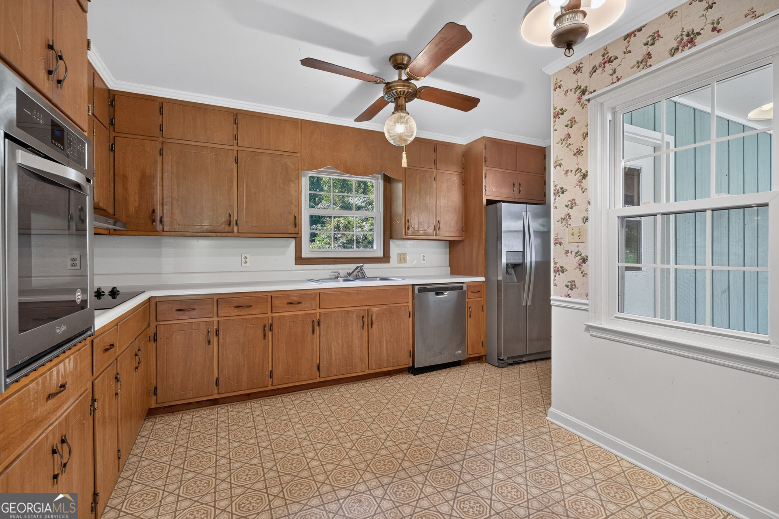 456 Adrian Place Property Photo 16
