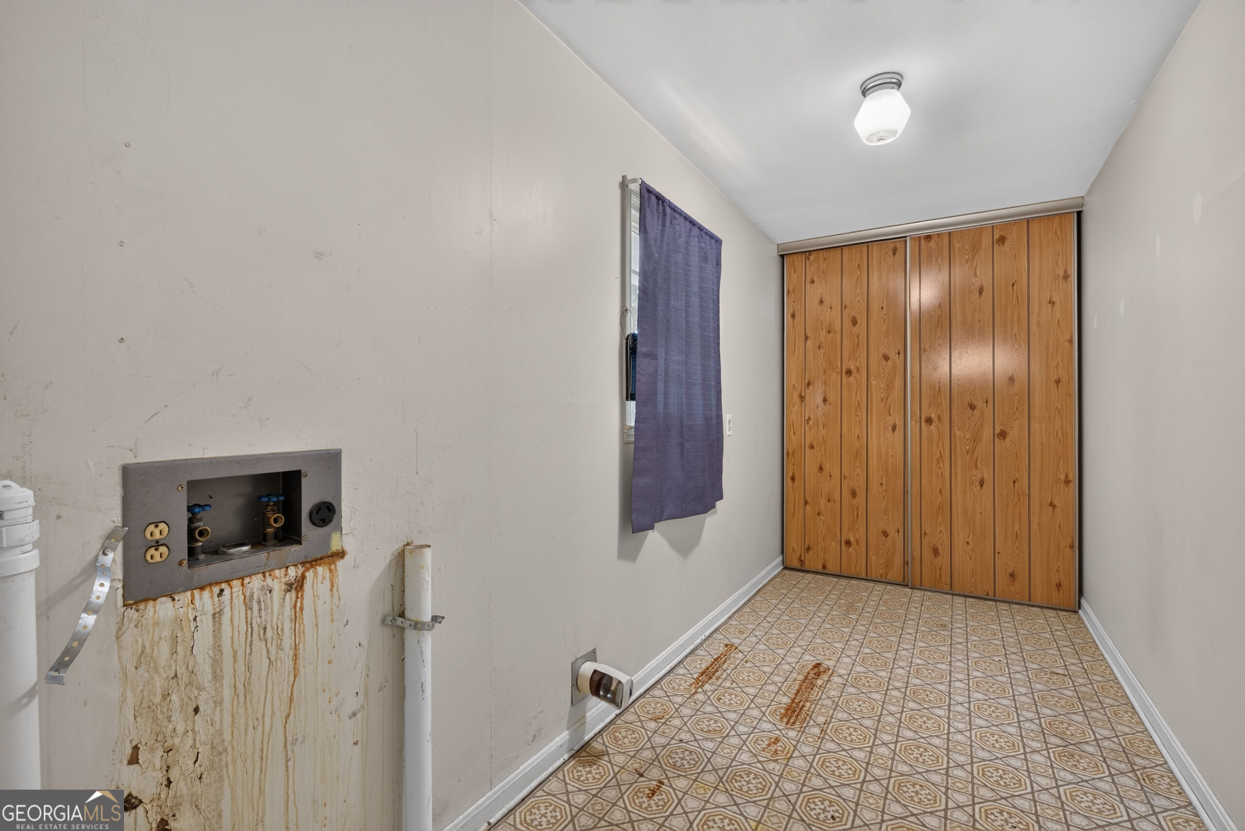 456 Adrian Place Property Photo 19