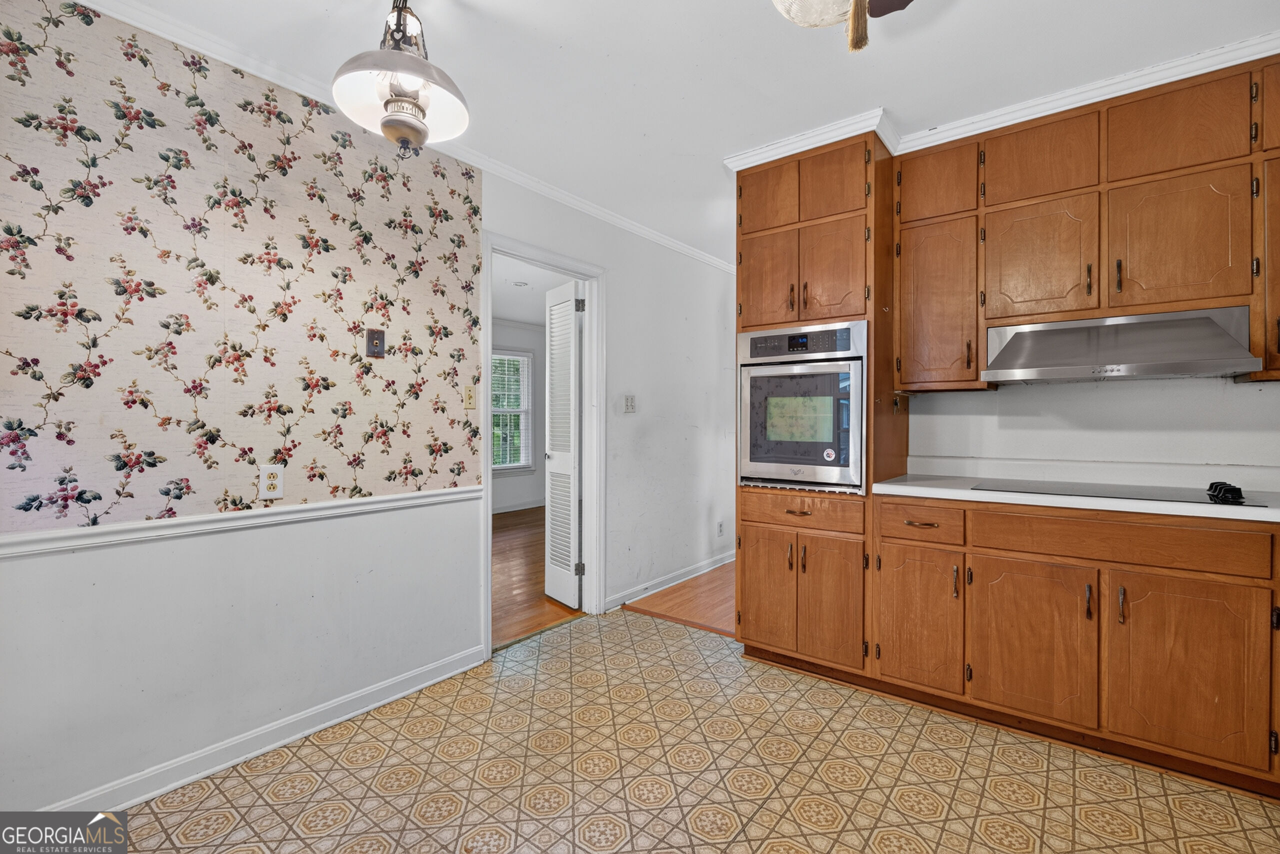 456 Adrian Place Property Photo 23