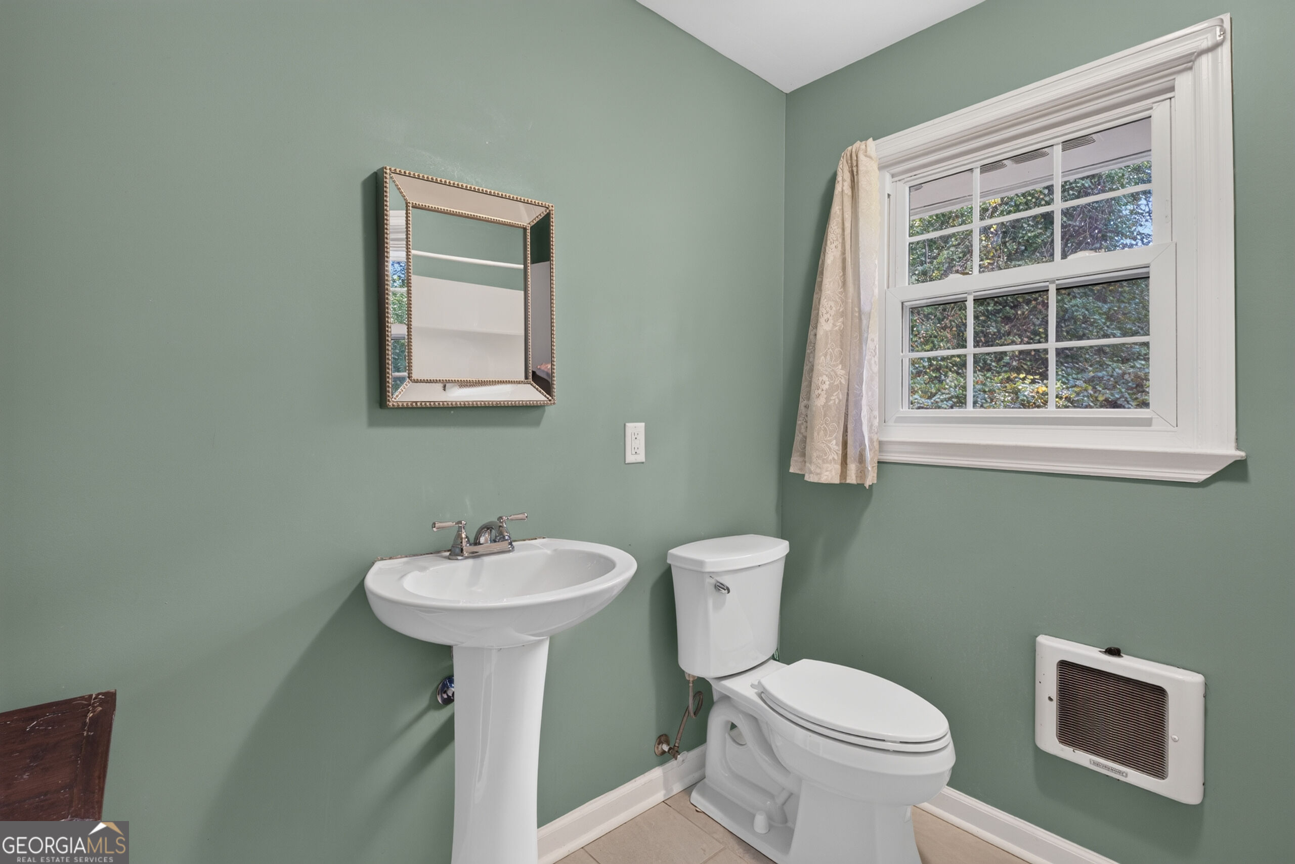 456 Adrian Place Property Photo 25