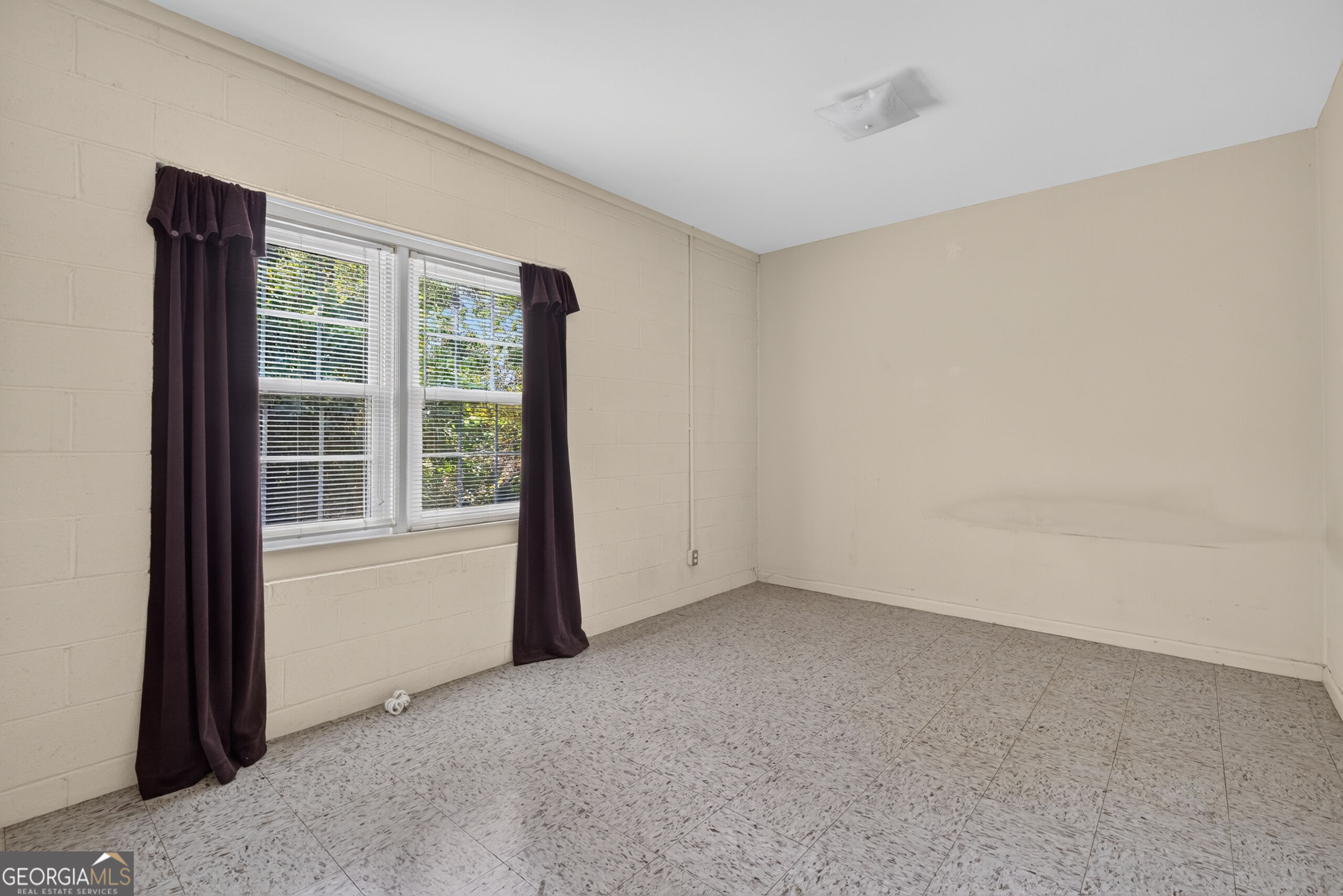 456 Adrian Place Property Photo 45