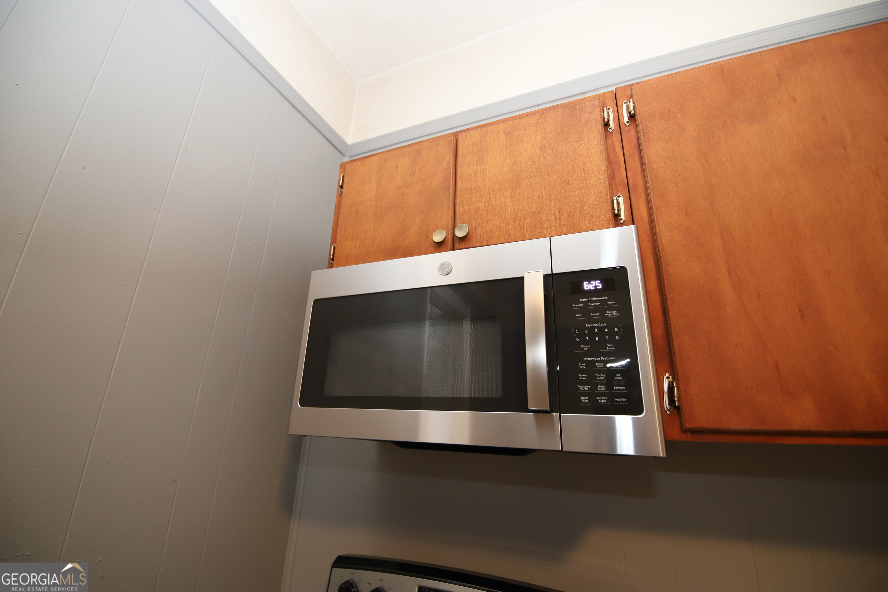 902 Juniper Street Property Photo 7