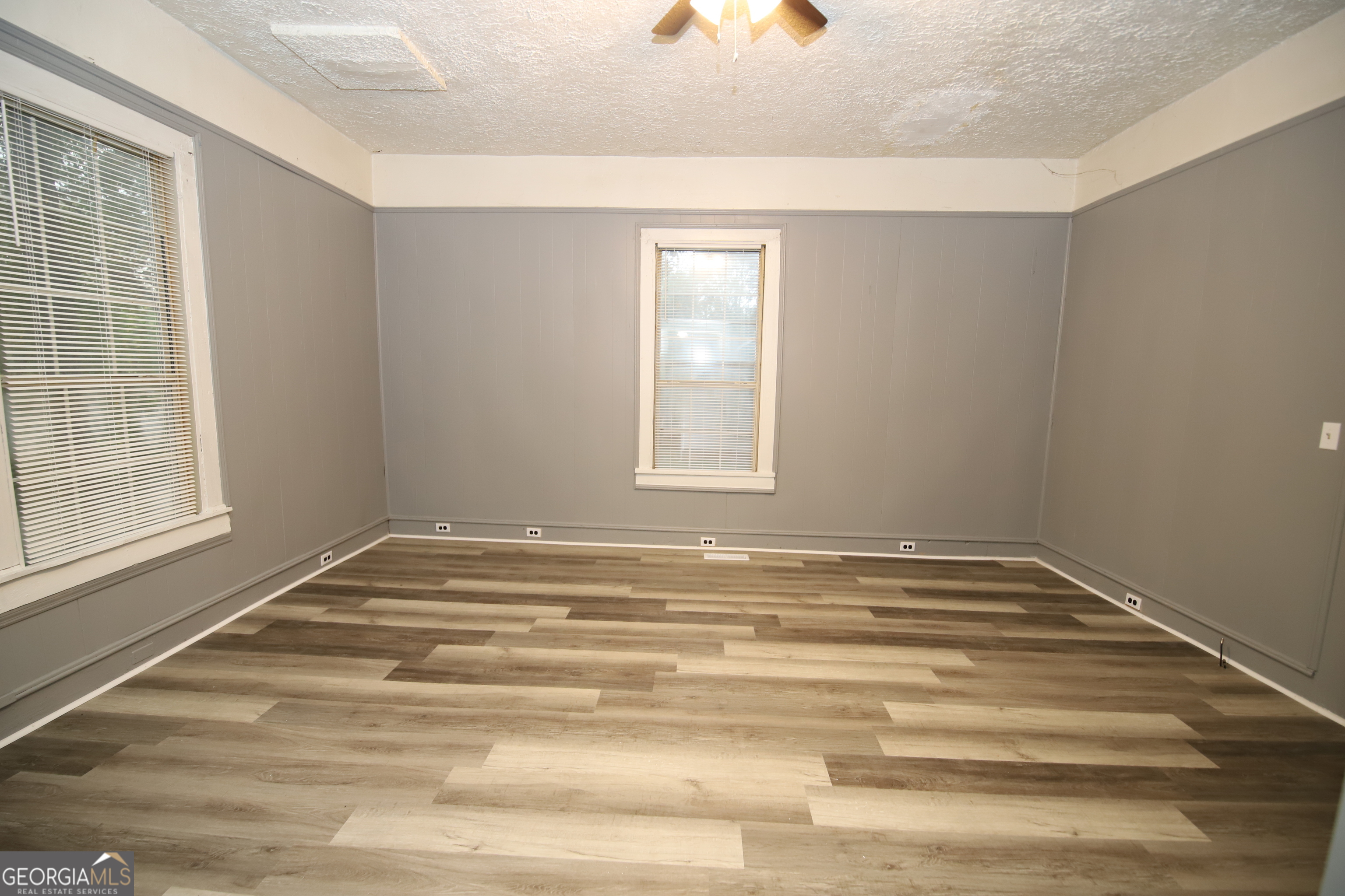 902 Juniper Street Property Photo 9