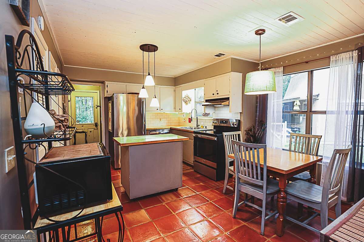 401 Noel C Conaway Road Property Photo 13