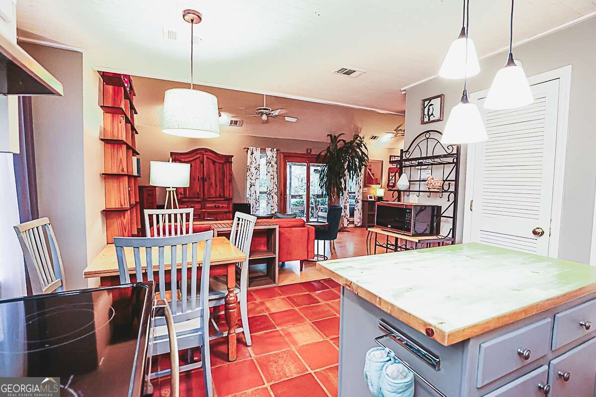 401 Noel C Conaway Road Property Photo 16