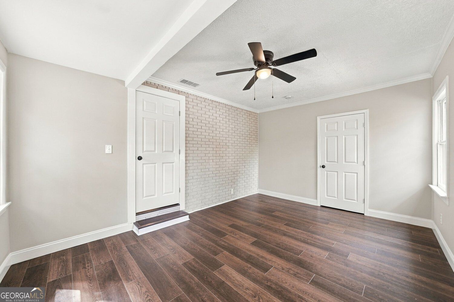125 Westview Street Property Photo 9