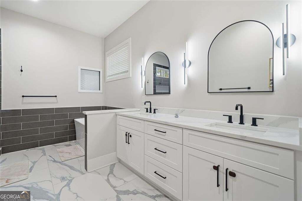 125 Thome Drive Property Photo 14
