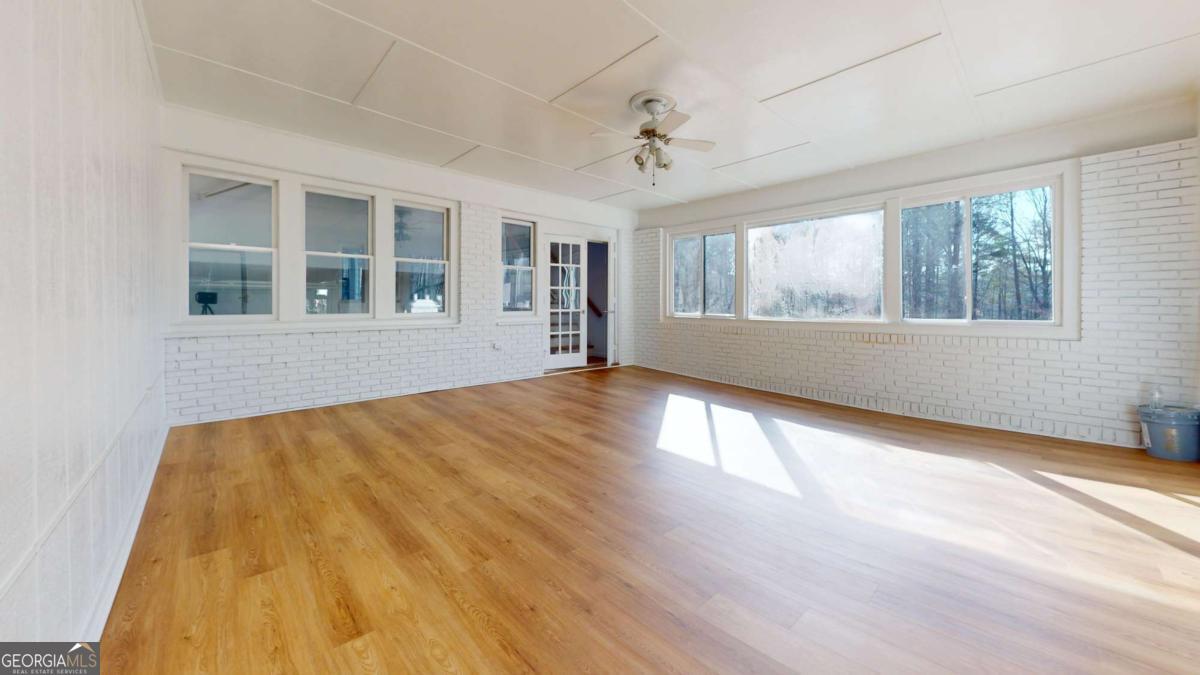 1319 Janmar Road Property Photo 8