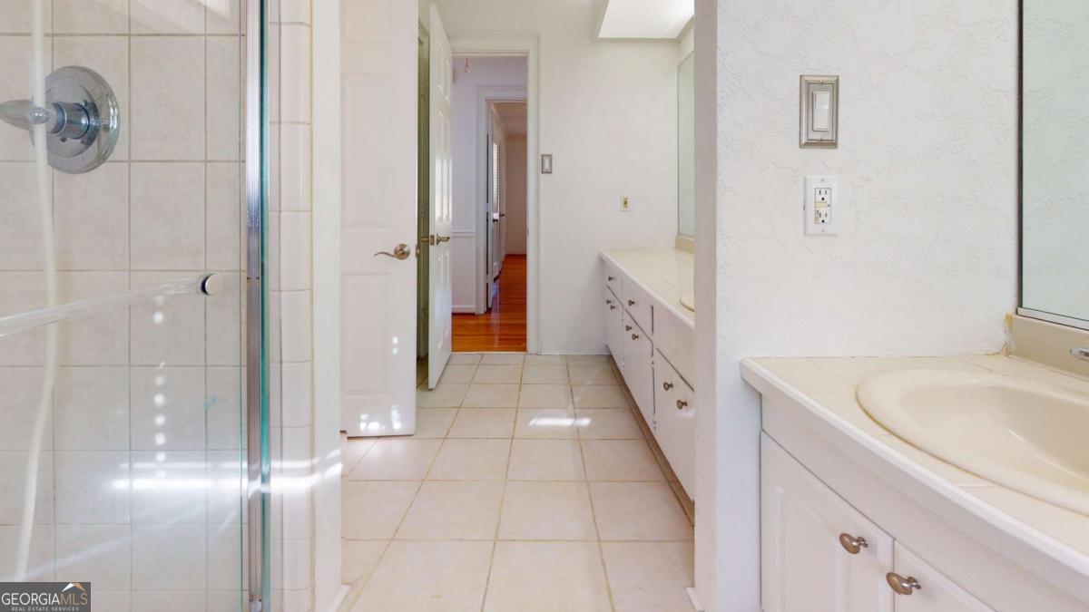 1319 Janmar Road Property Photo 10