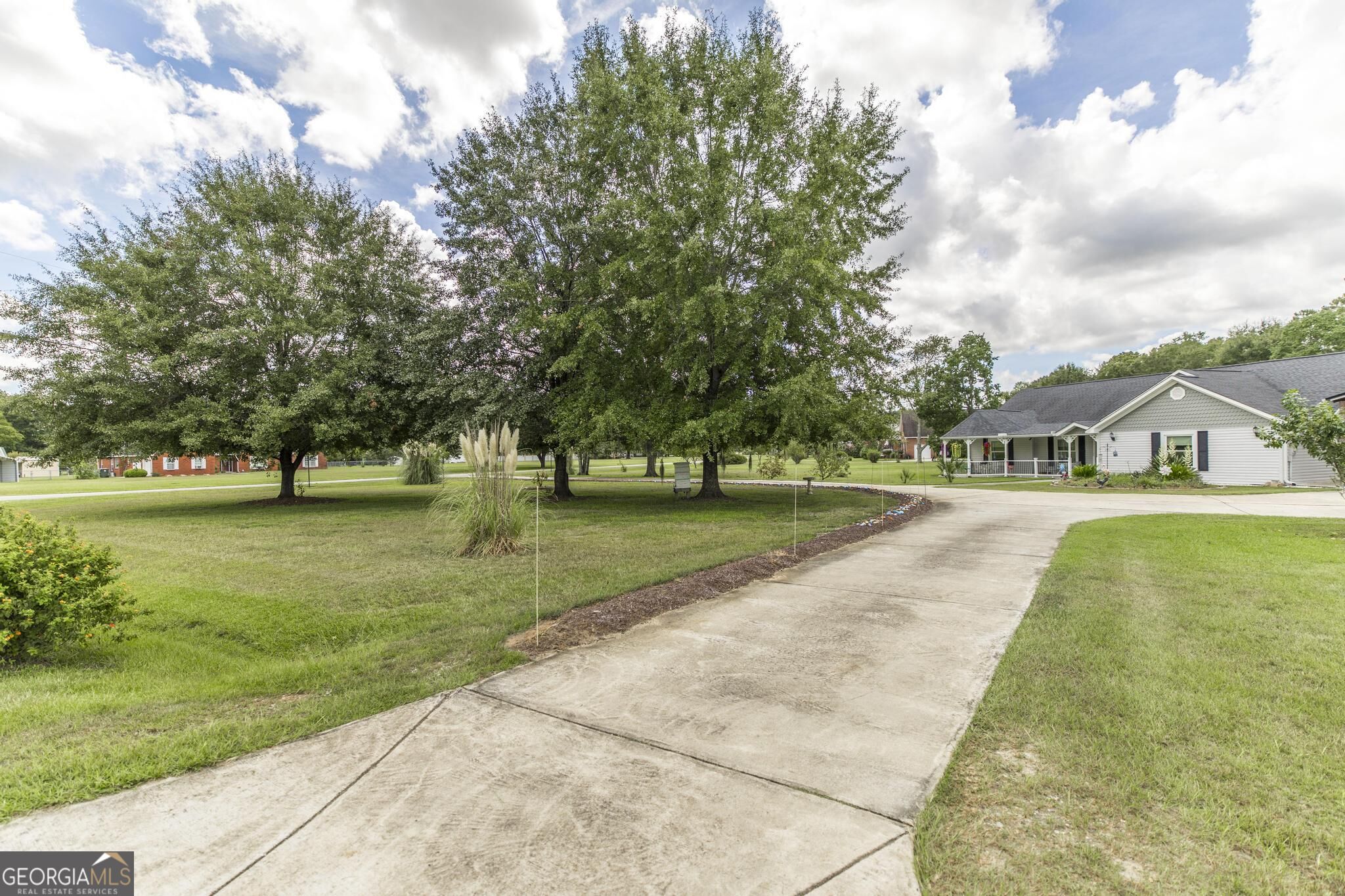 659 Kewanee Drive Property Photo 2