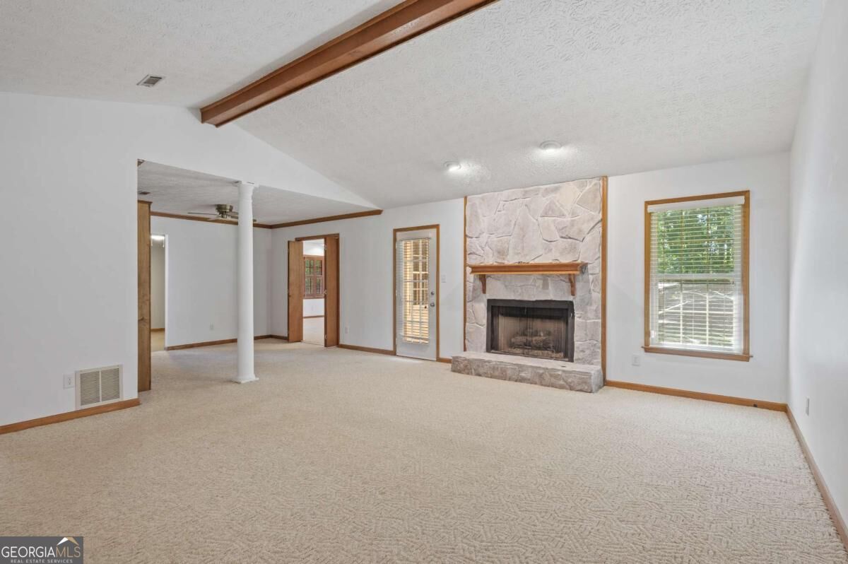 1893 Stanton Way Property Photo 4