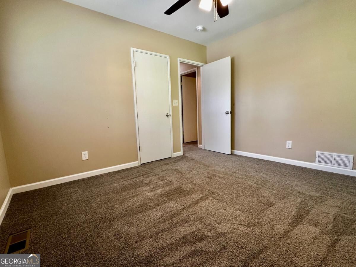 2183 Springdale Circle Sw Property Photo 4