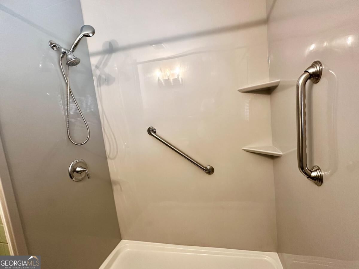 2183 Springdale Circle Sw Property Photo 17