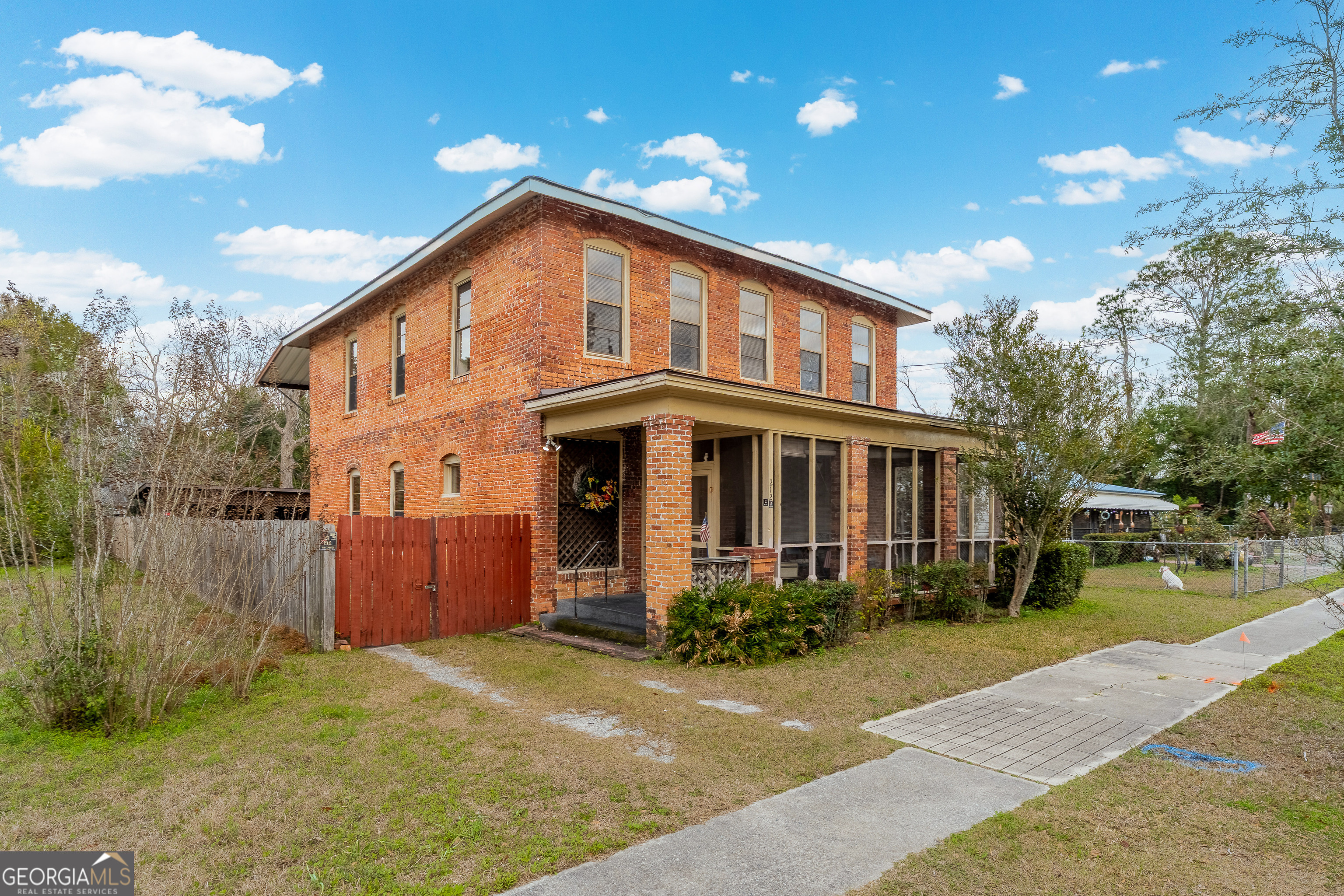 212 Butler Street Property Photo 1