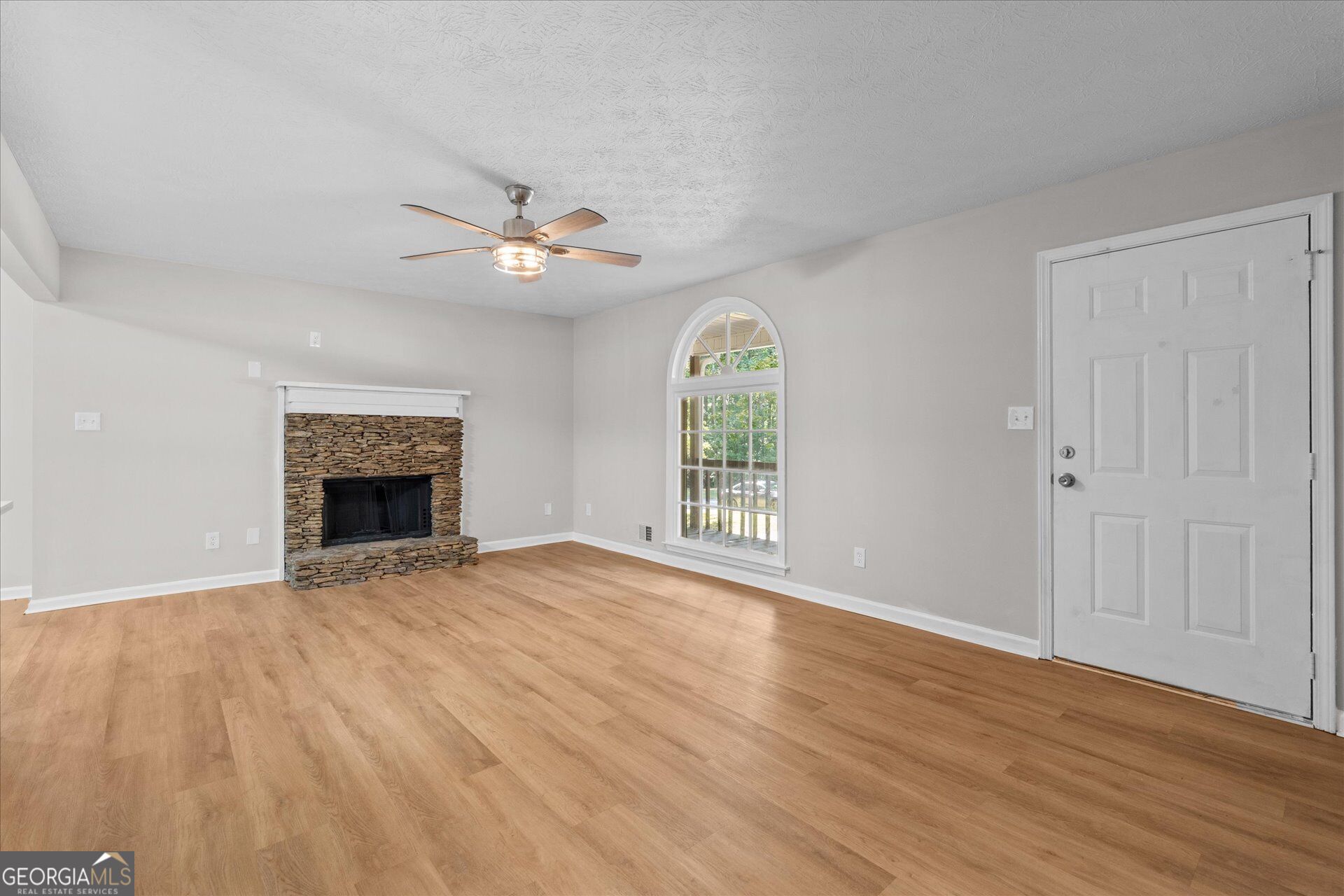 356 Waterway Trail Property Photo 7