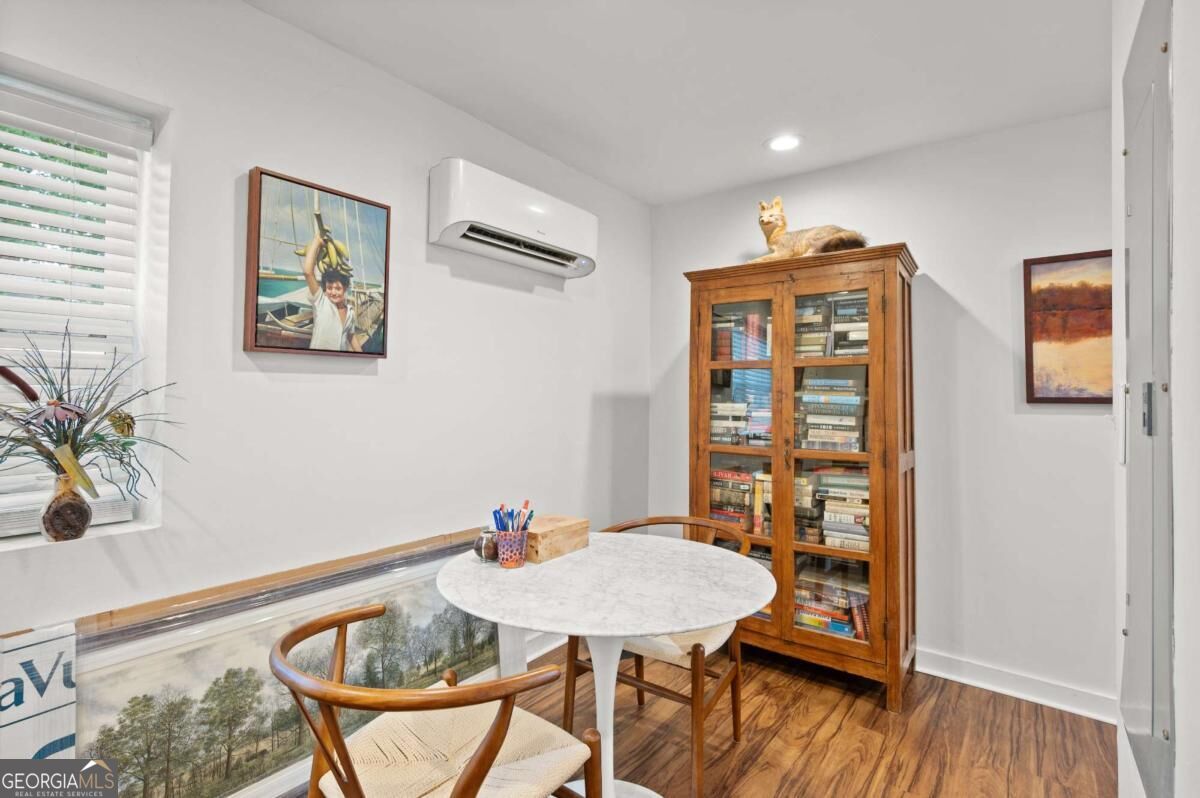 880 Saint Charles Avenue Ne # 9 Property Photo 7