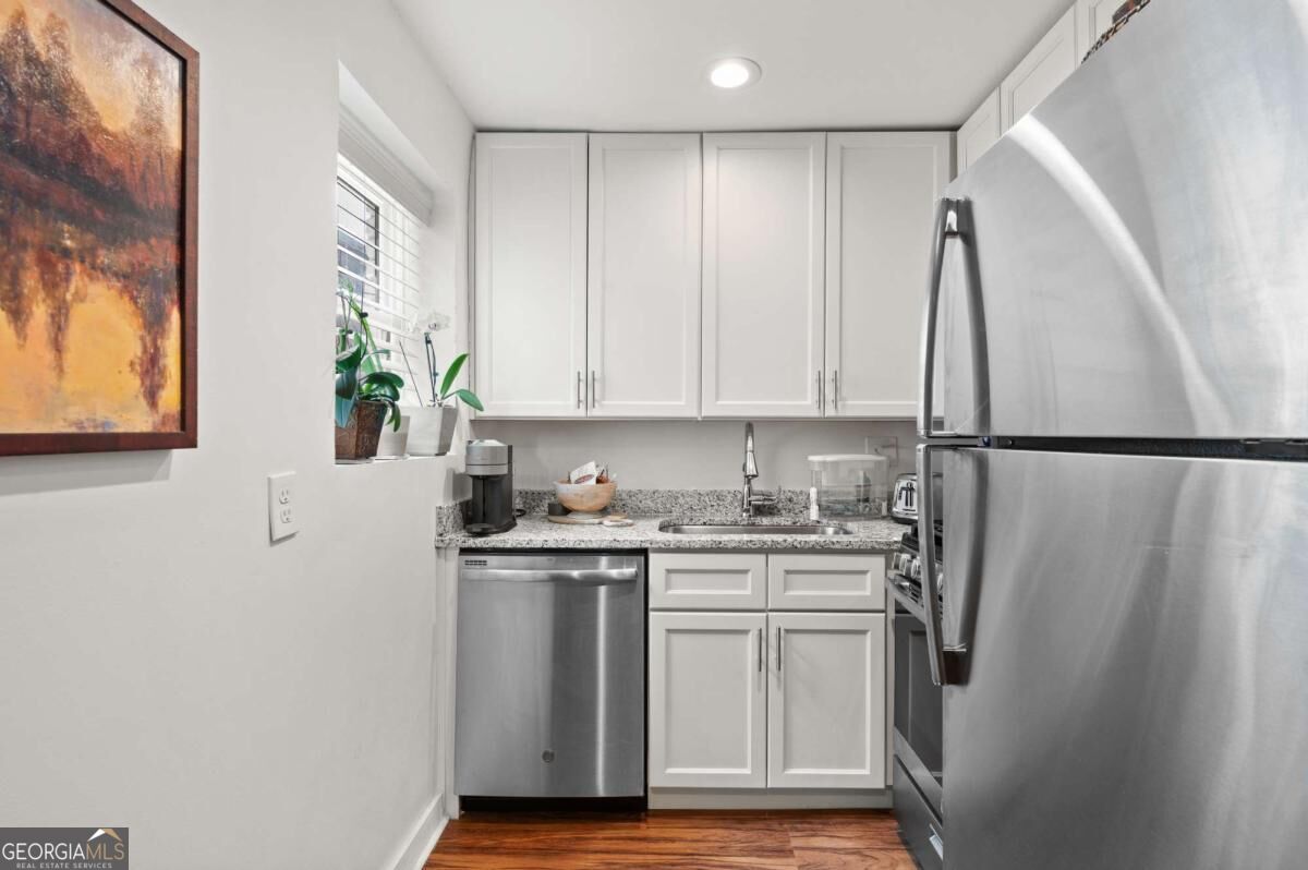880 Saint Charles Avenue Ne # 9 Property Photo 8