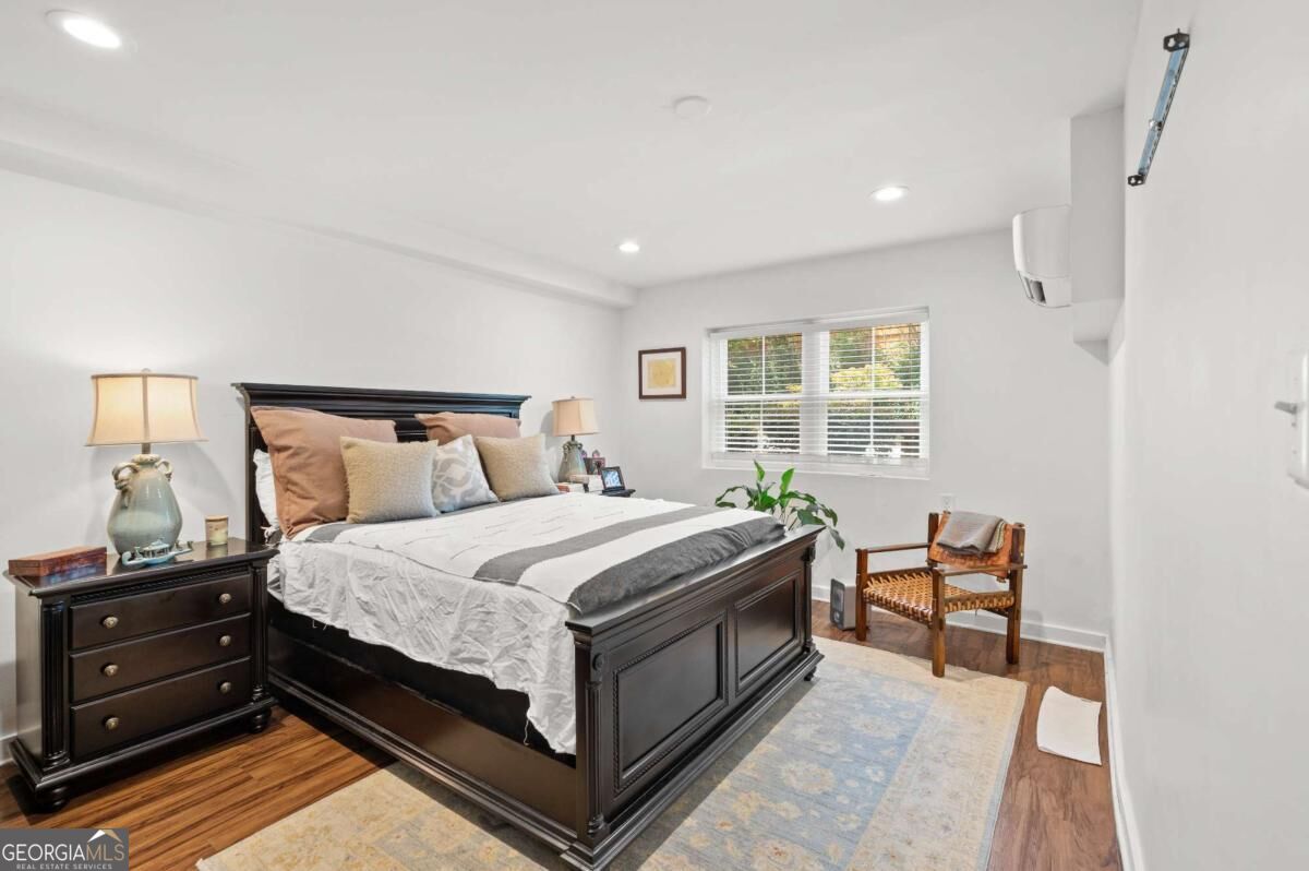 880 Saint Charles Avenue Ne # 9 Property Photo 11