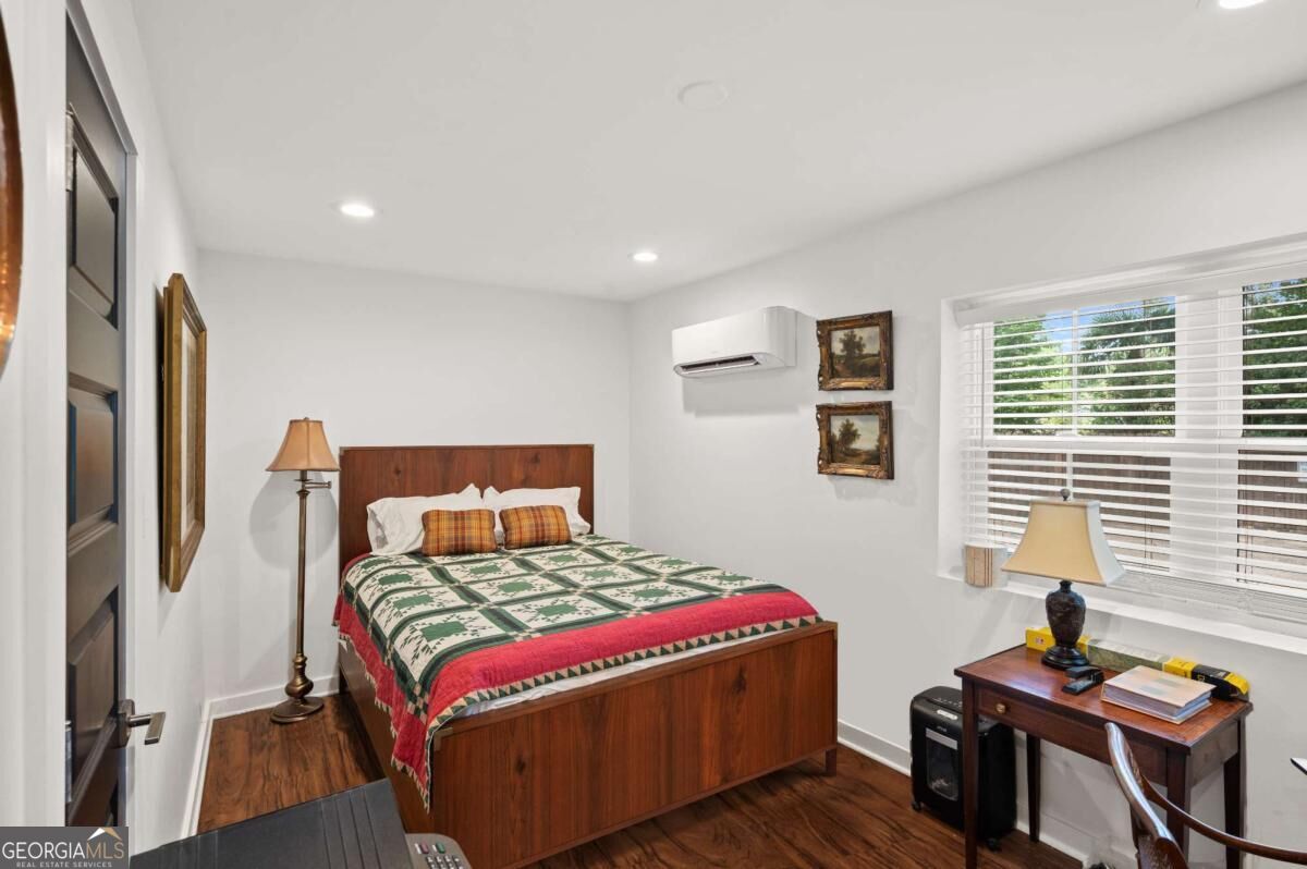 880 Saint Charles Avenue Ne # 9 Property Photo 15