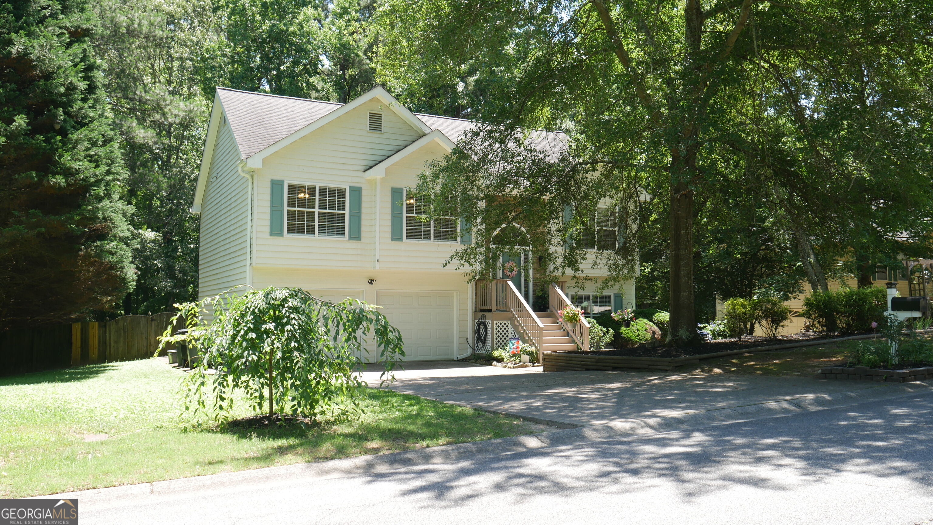 3257 Camens Way Property Photo 1