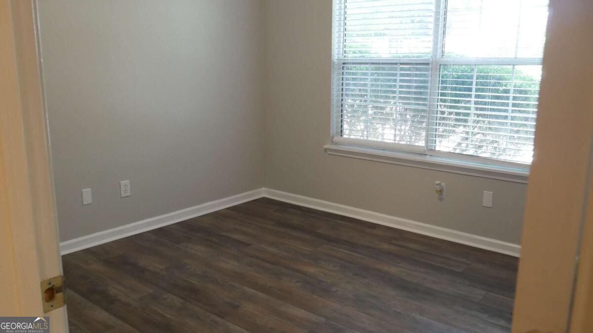 3257 Camens Way Property Photo 6
