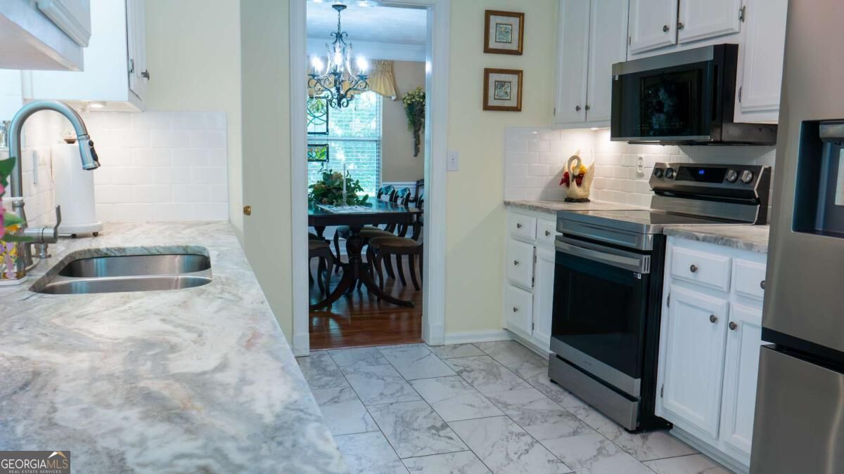 3257 Camens Way Property Photo 15