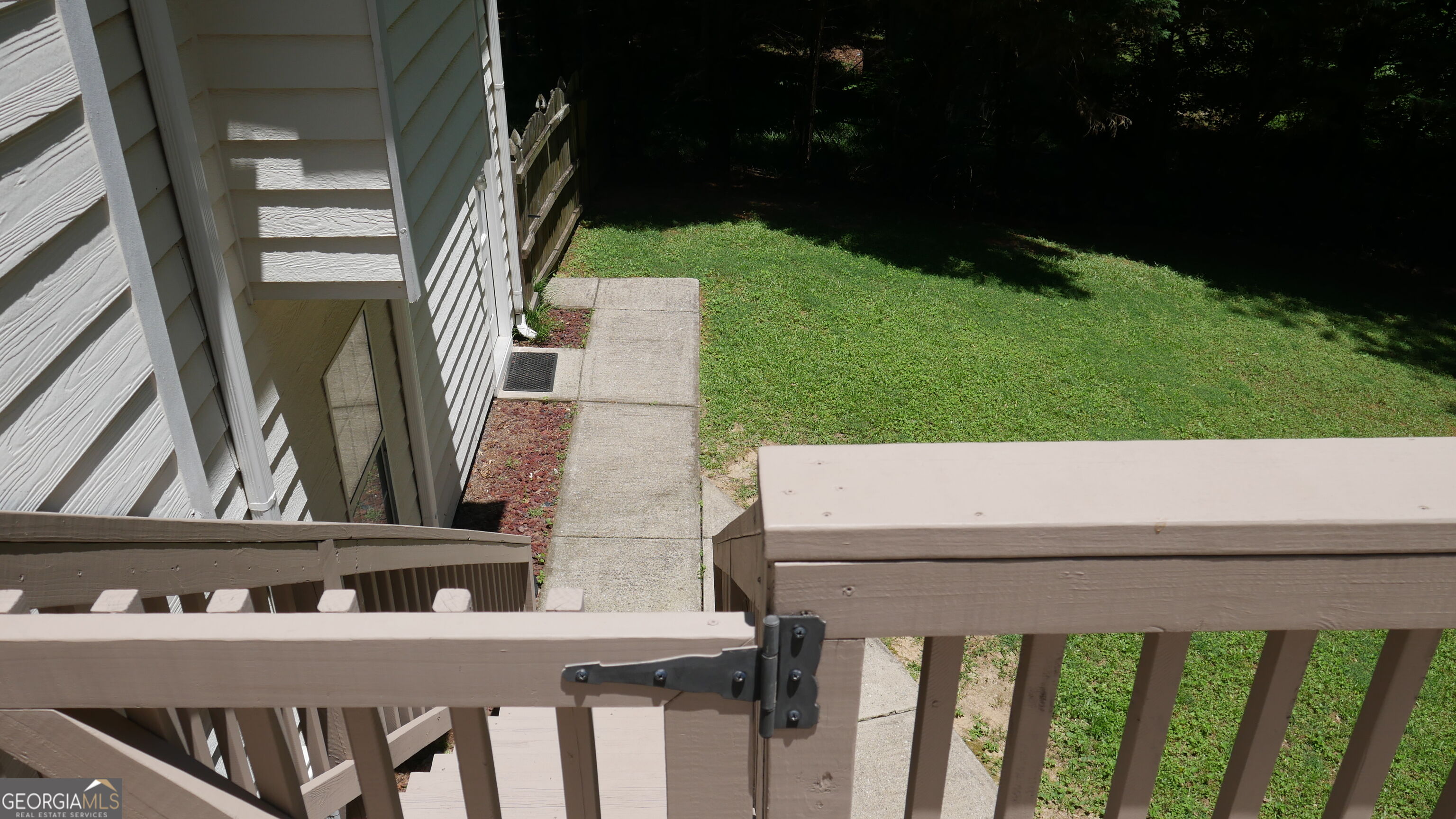 3257 Camens Way Property Photo 40