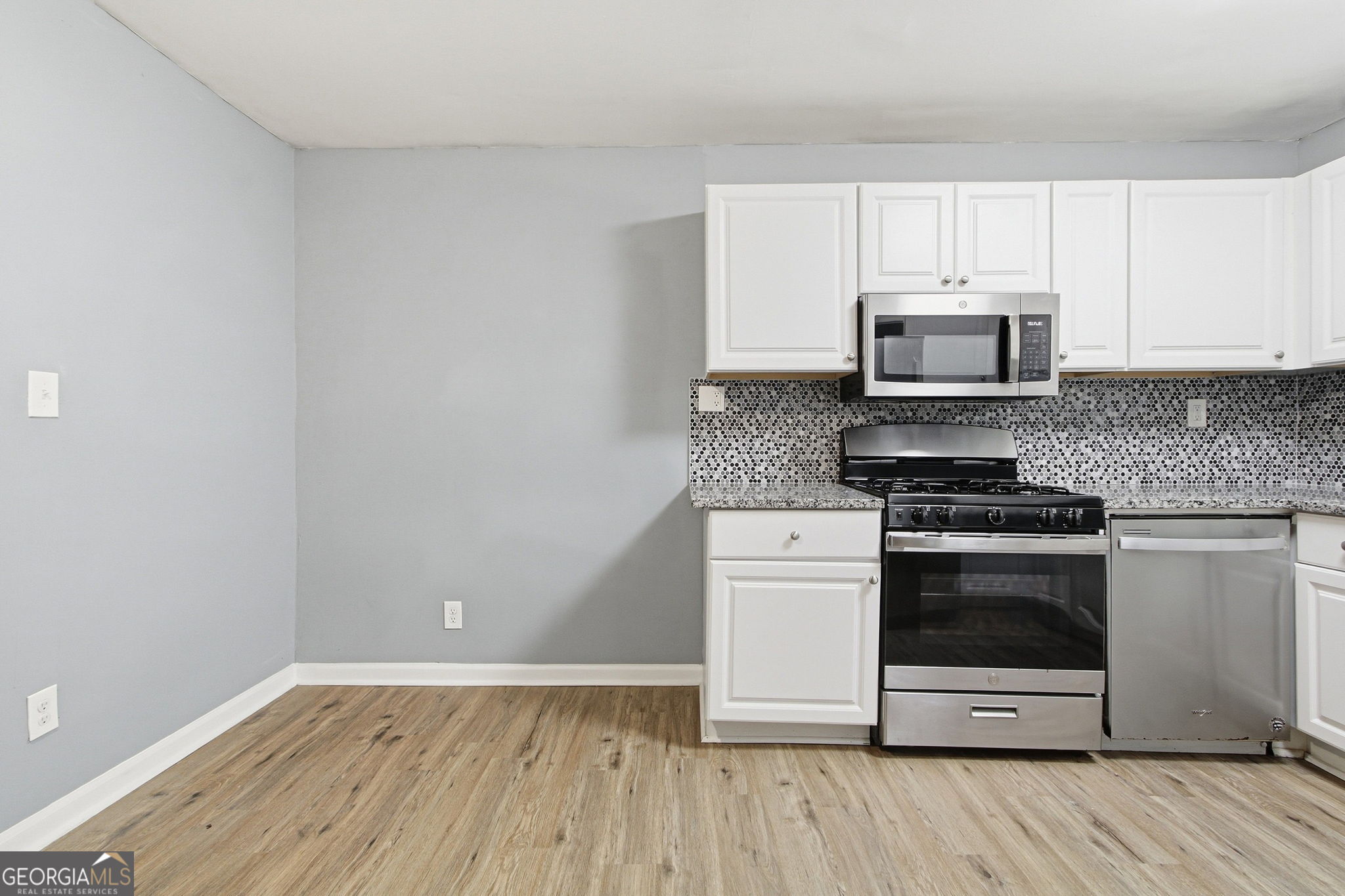 6352 N Sweetwater Road Property Photo 7