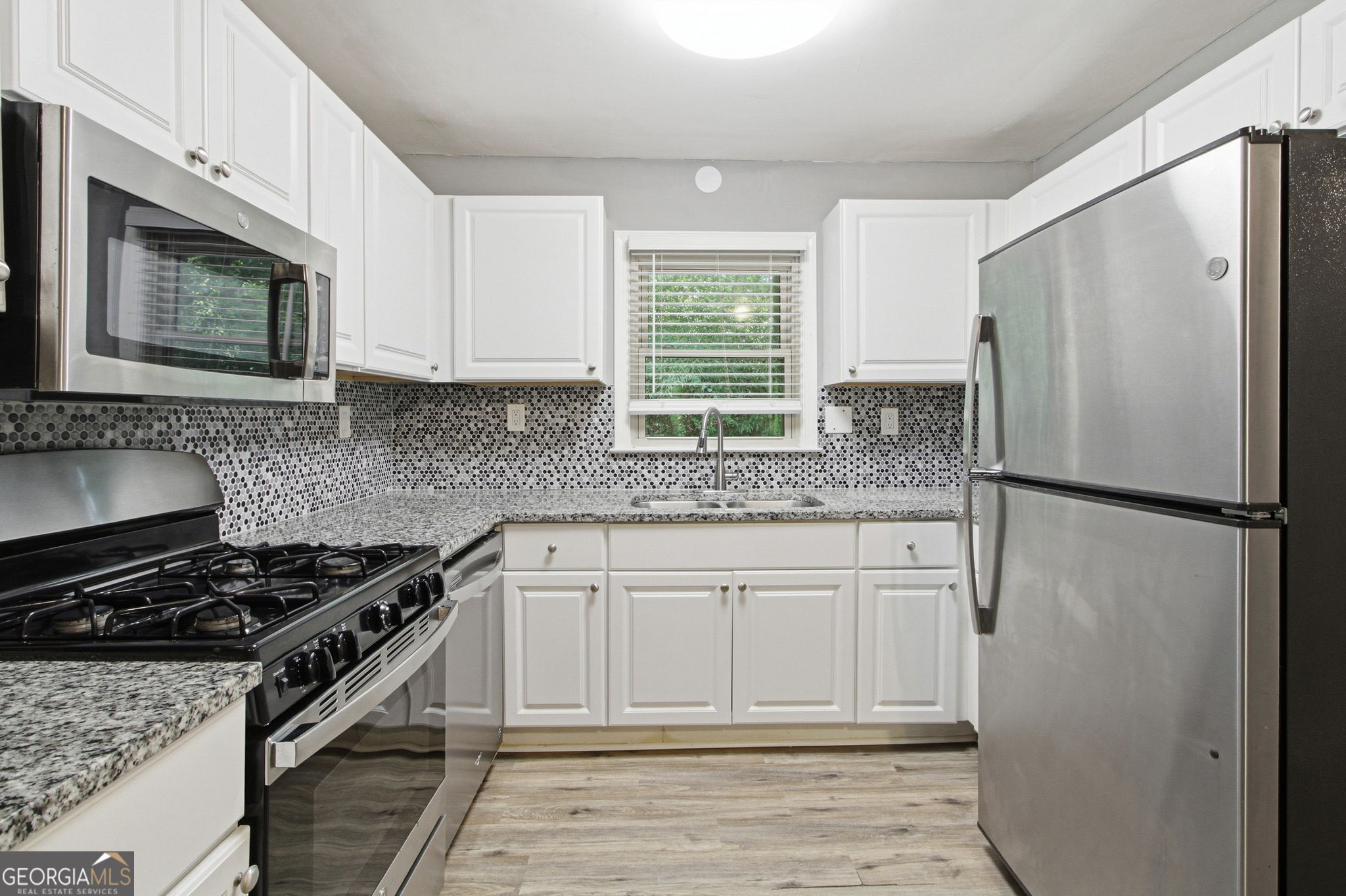 6352 N Sweetwater Road Property Photo 9