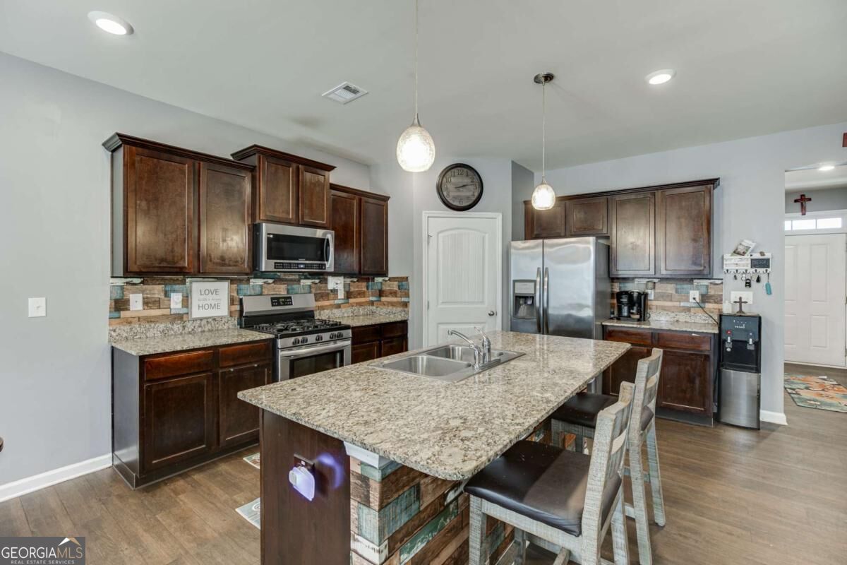 410 Maple Brook Drive Property Photo 11
