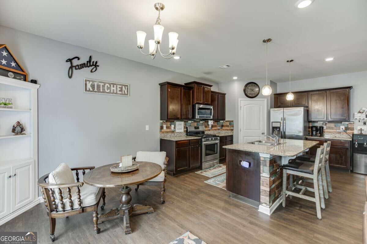 410 Maple Brook Drive Property Photo 16