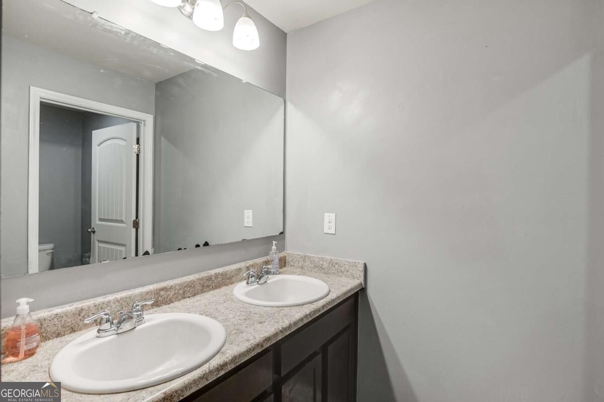 410 Maple Brook Drive Property Photo 37