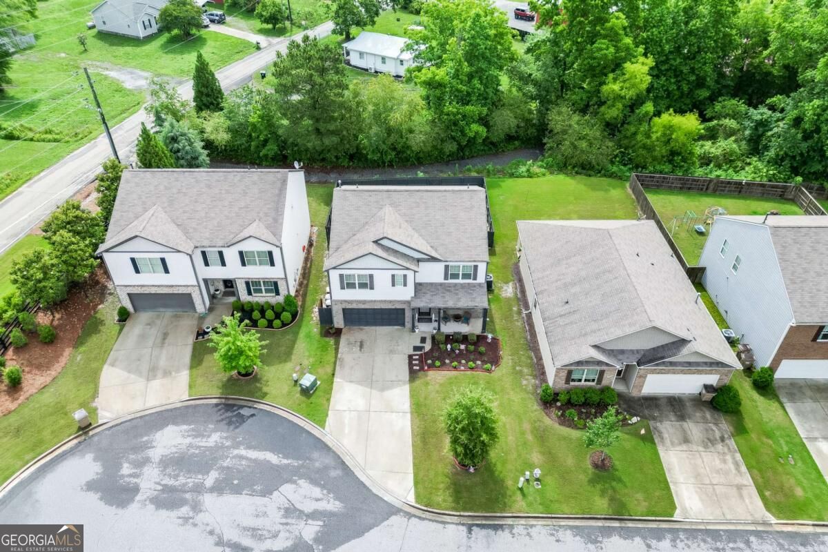410 Maple Brook Drive Property Photo 44