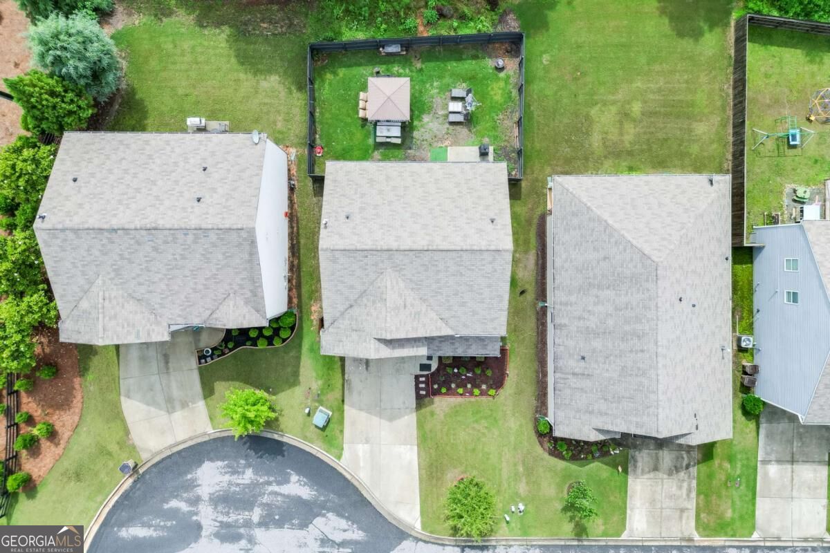 410 Maple Brook Drive Property Photo 45