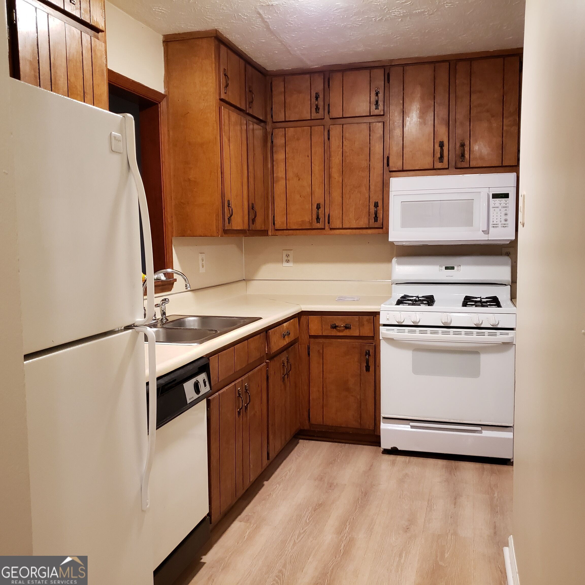5871 N Castlegate Drive # A Property Photo 6