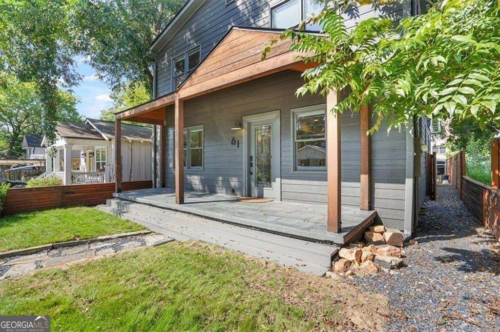 61 Chester Avenue Se Property Photo 3