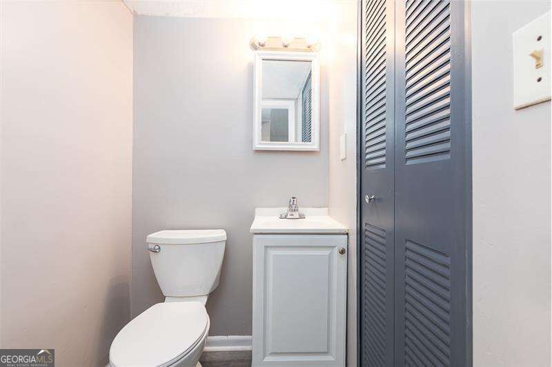501 Carlton Road # 2e Property Photo 8