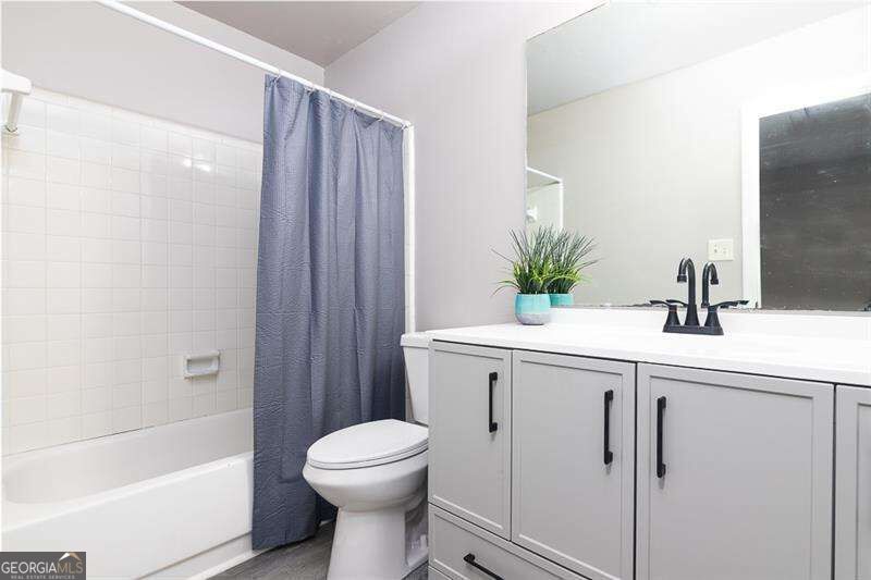 501 Carlton Road # 2e Property Photo 18