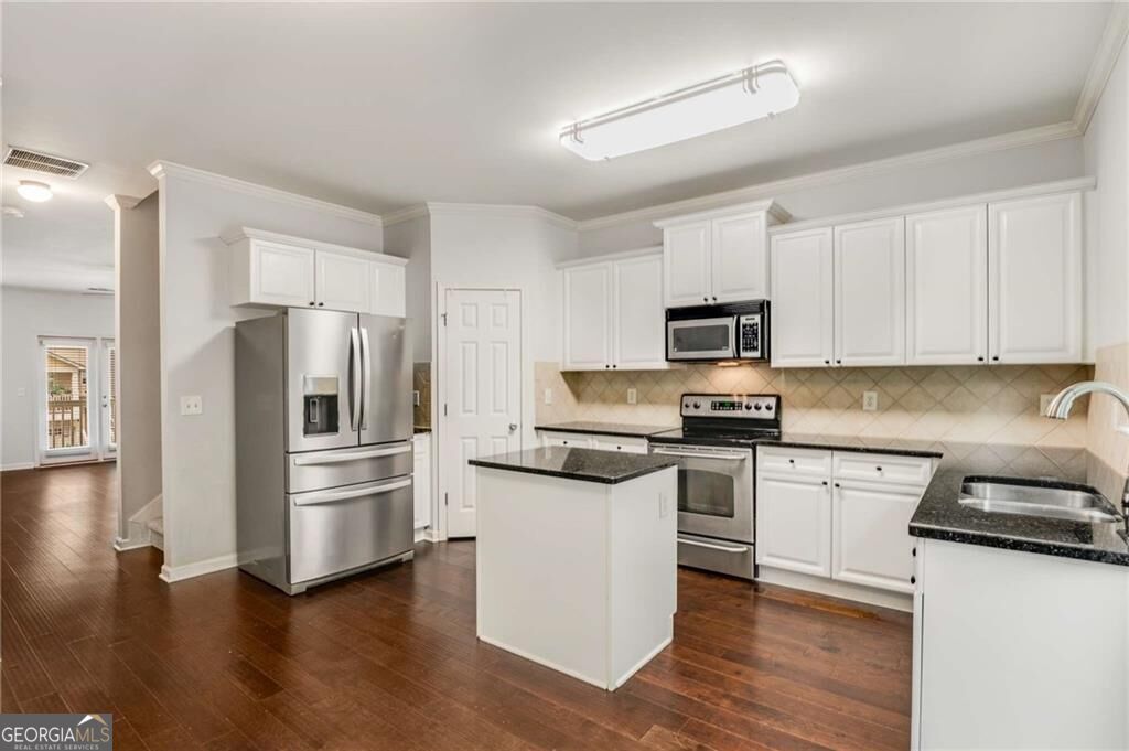 1368 Liberty Parkway Nw Property Photo 10