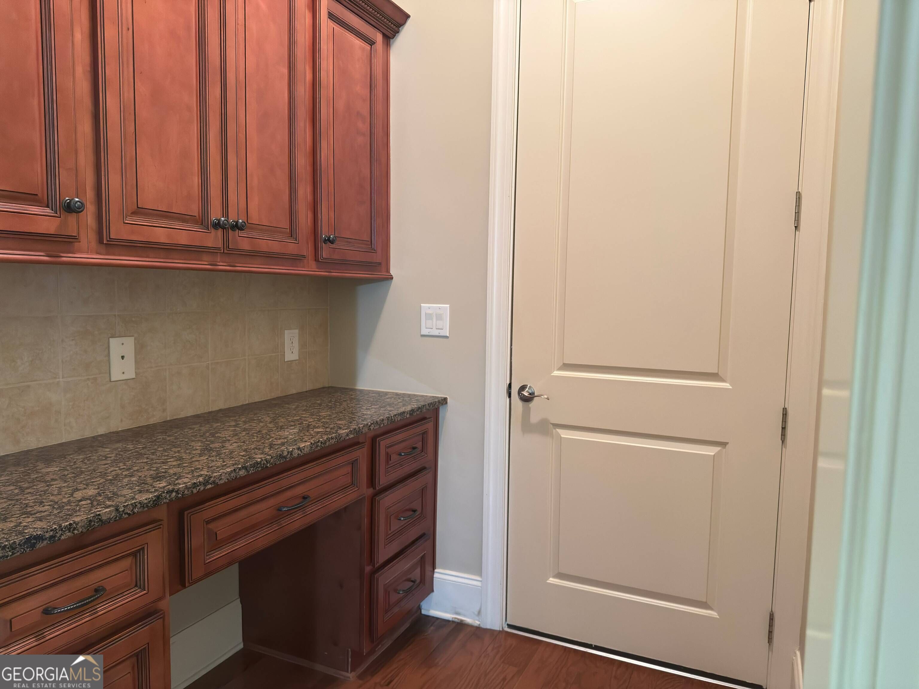 3951 Sovereign Drive Property Photo 15