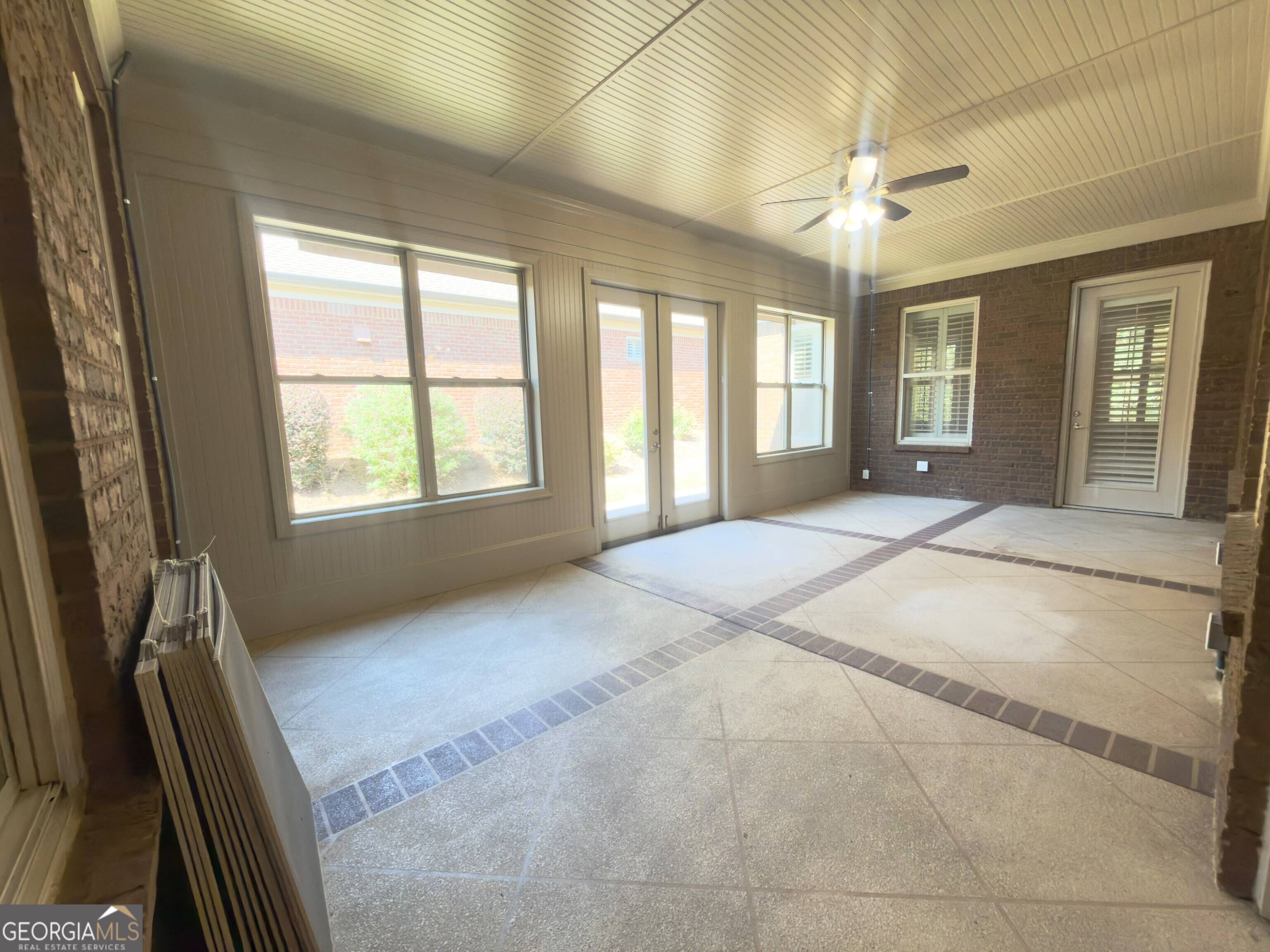 3951 Sovereign Drive Property Photo 27