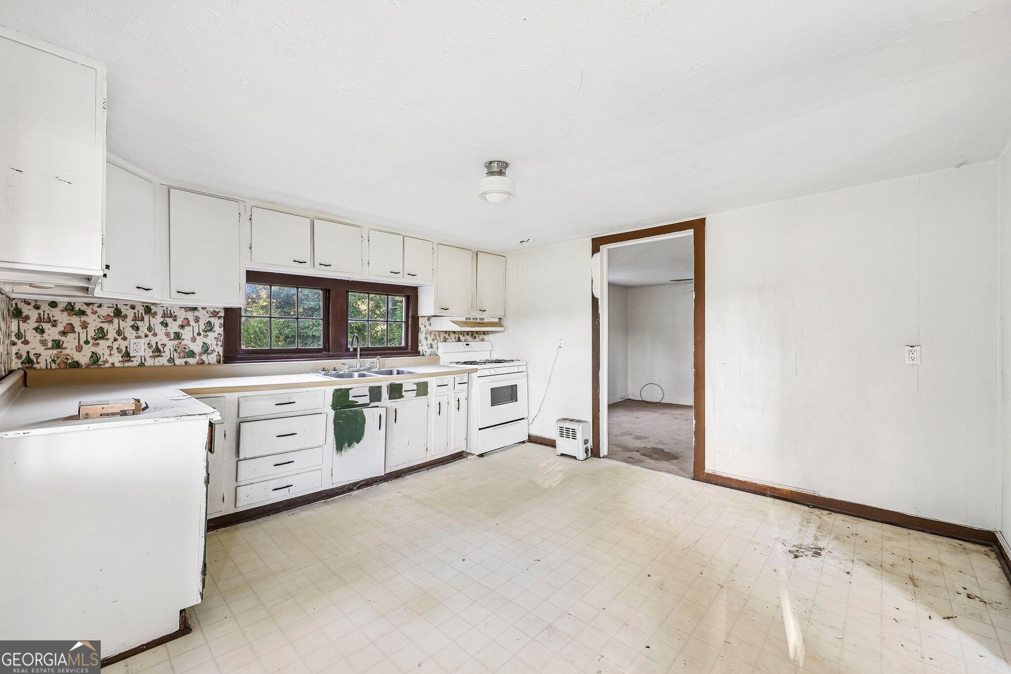 4374 Cannon Road Property Photo 10