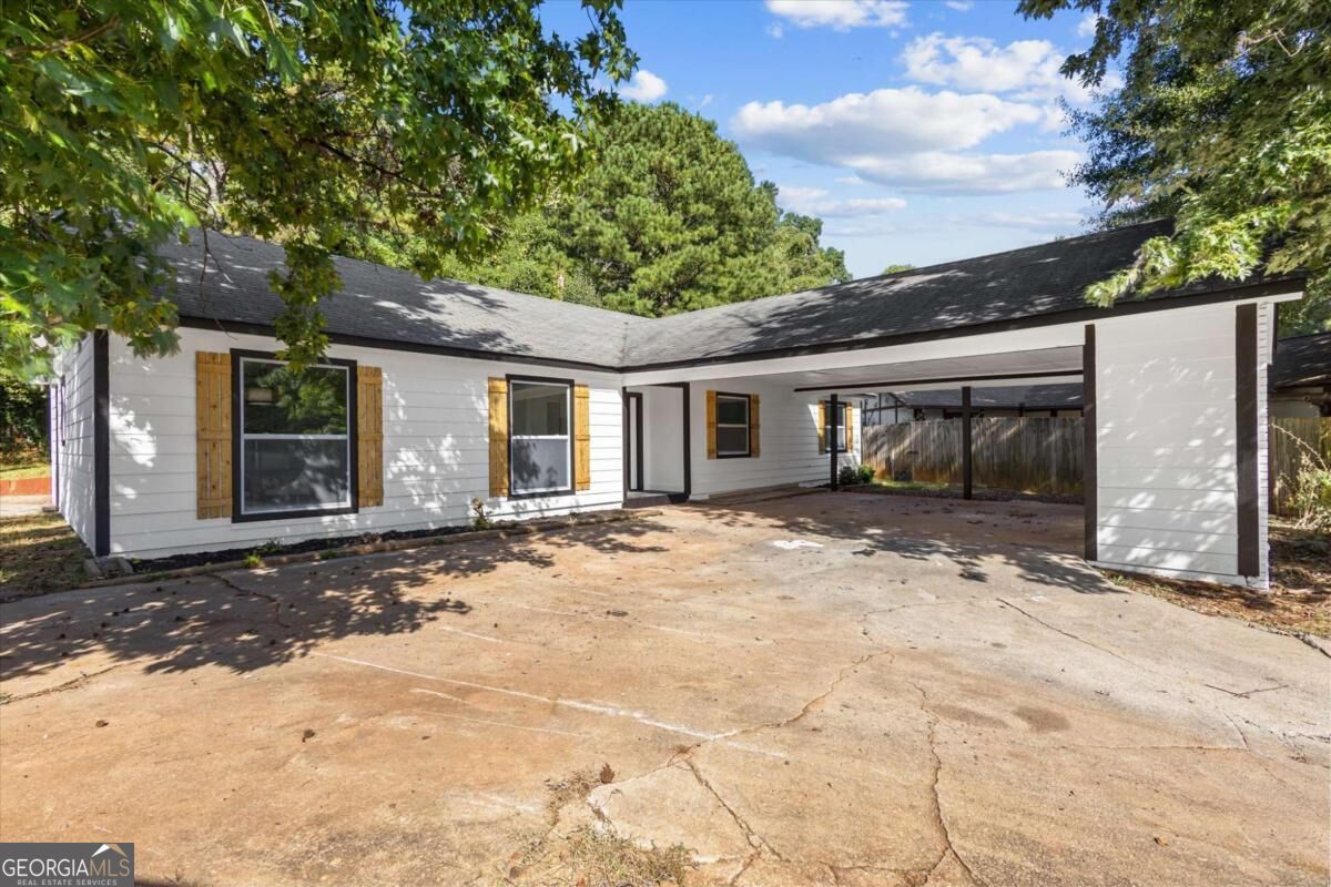 4424 Carriage Trl Property Photo 1