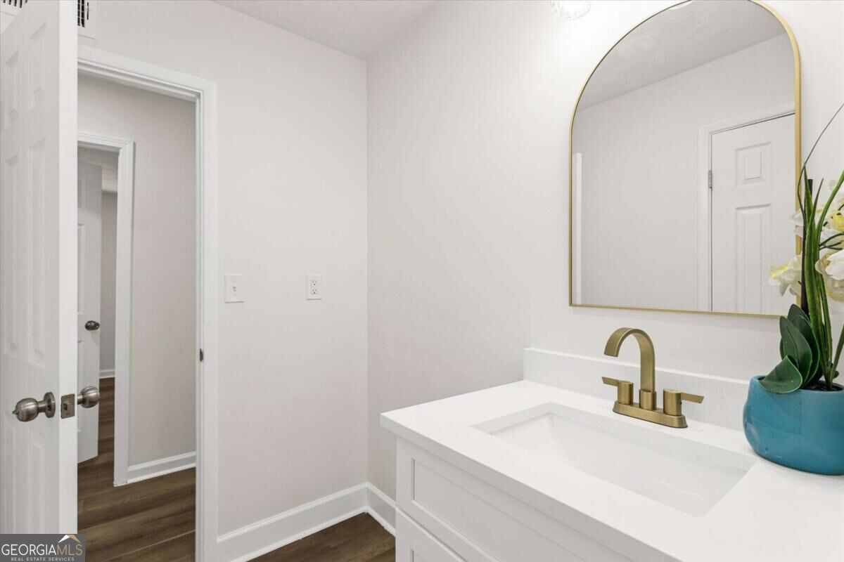 4424 Carriage Trail Property Photo 38
